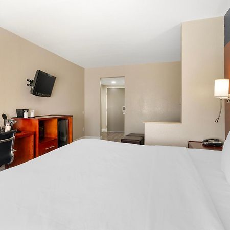 Comfort Suites West Jacksonville Buitenkant foto