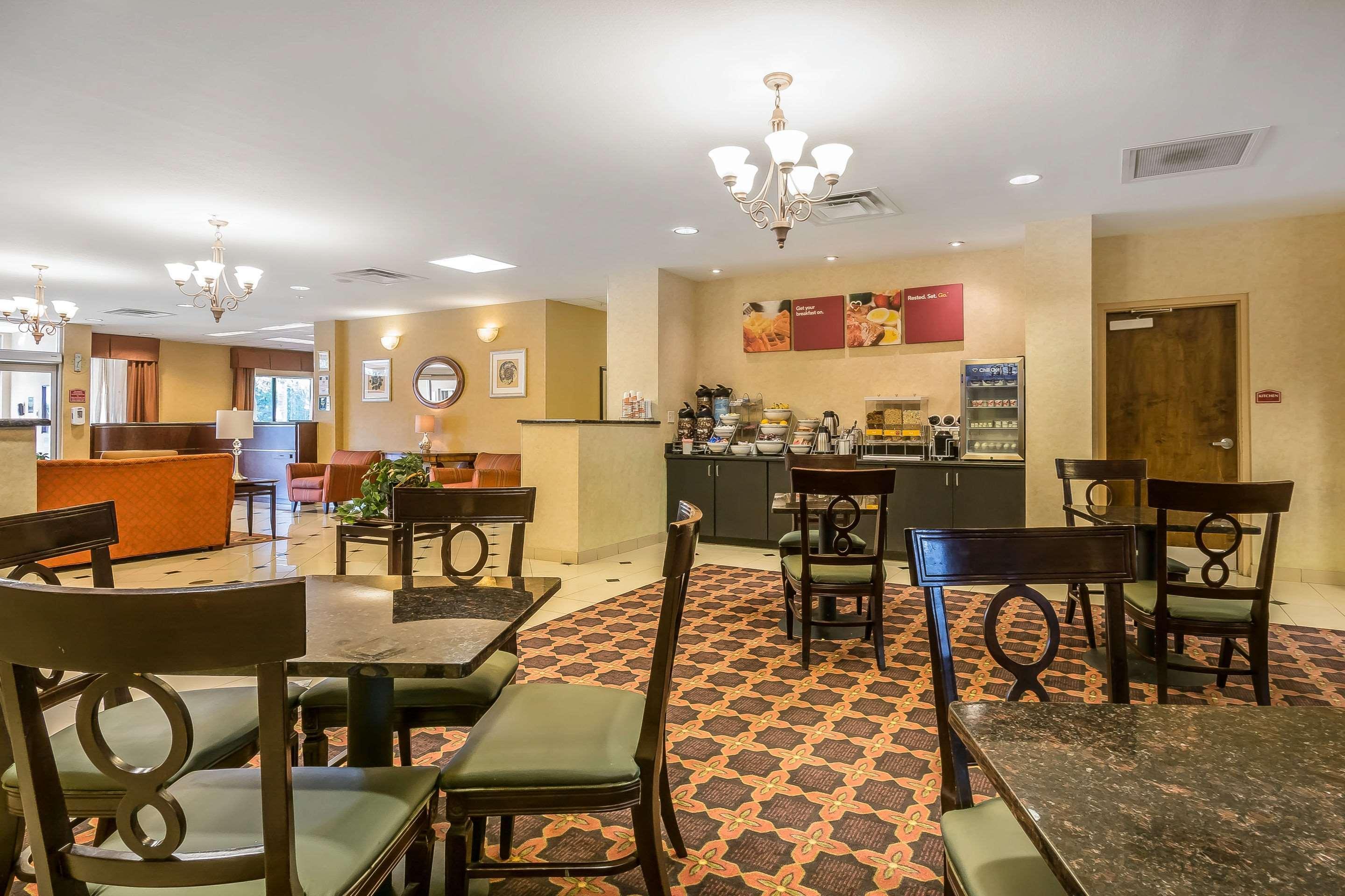 Comfort Suites West Jacksonville Buitenkant foto