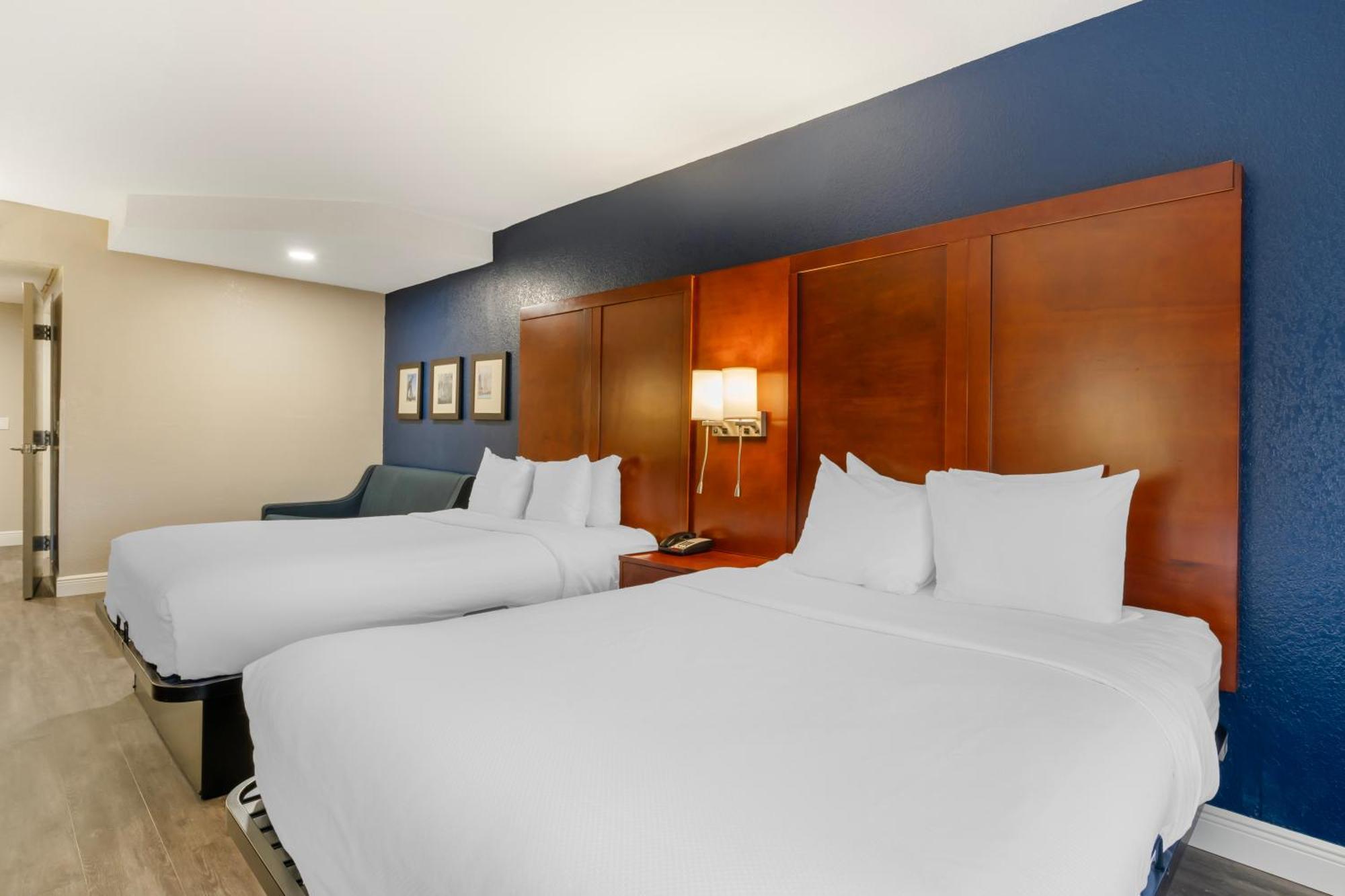 Comfort Suites West Jacksonville Buitenkant foto