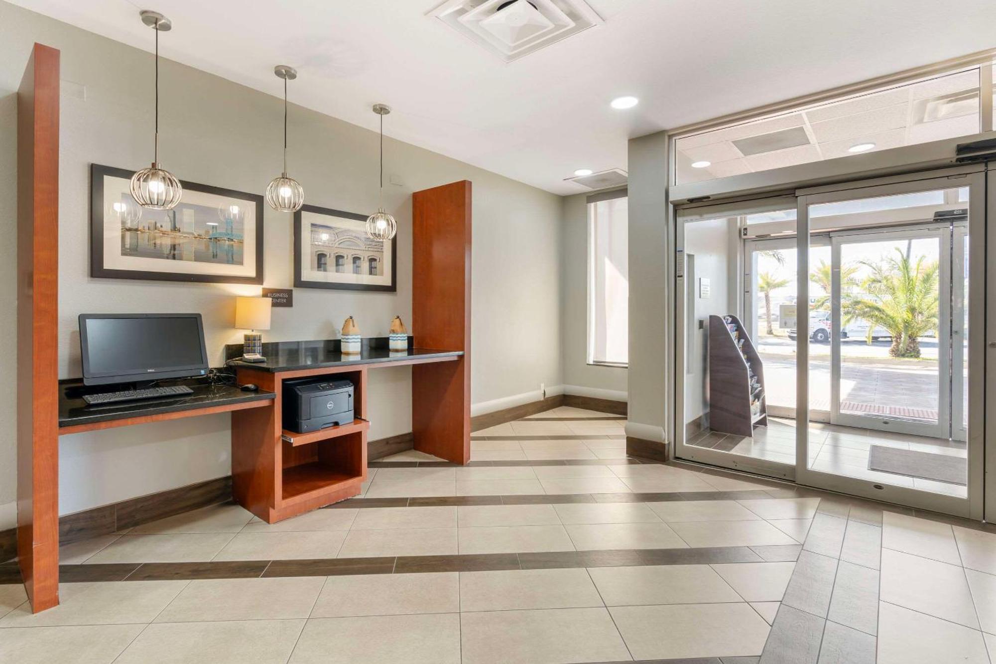 Comfort Suites West Jacksonville Buitenkant foto