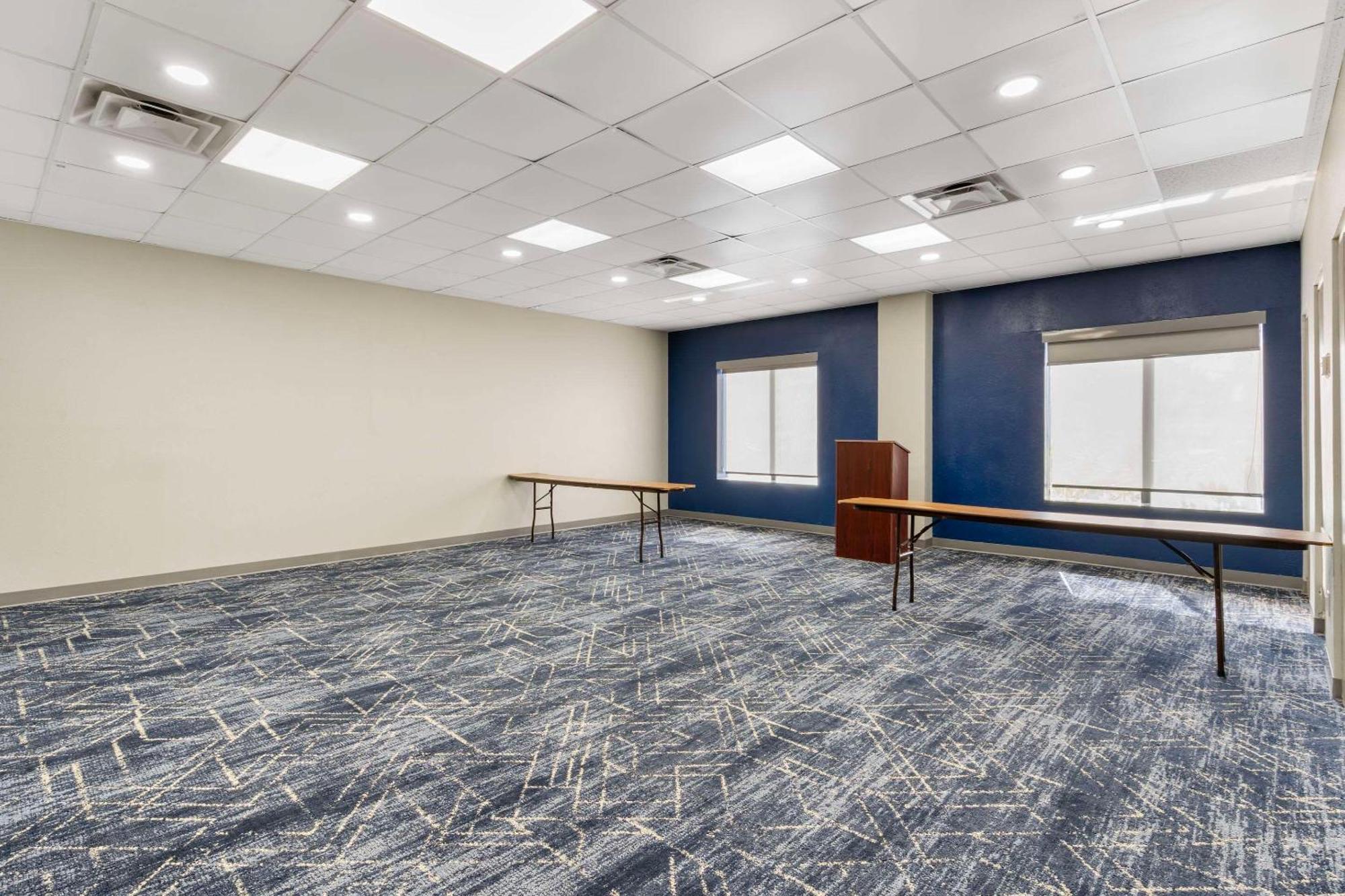 Comfort Suites West Jacksonville Buitenkant foto